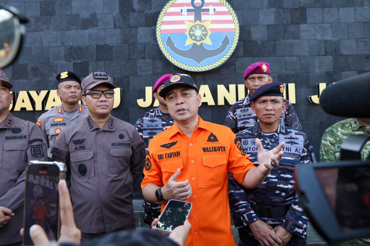 Siaga Bencana di Surabaya Akibat Cuaca Ekstrem, Pemkot Siapkan Robot hingga 97 Armada