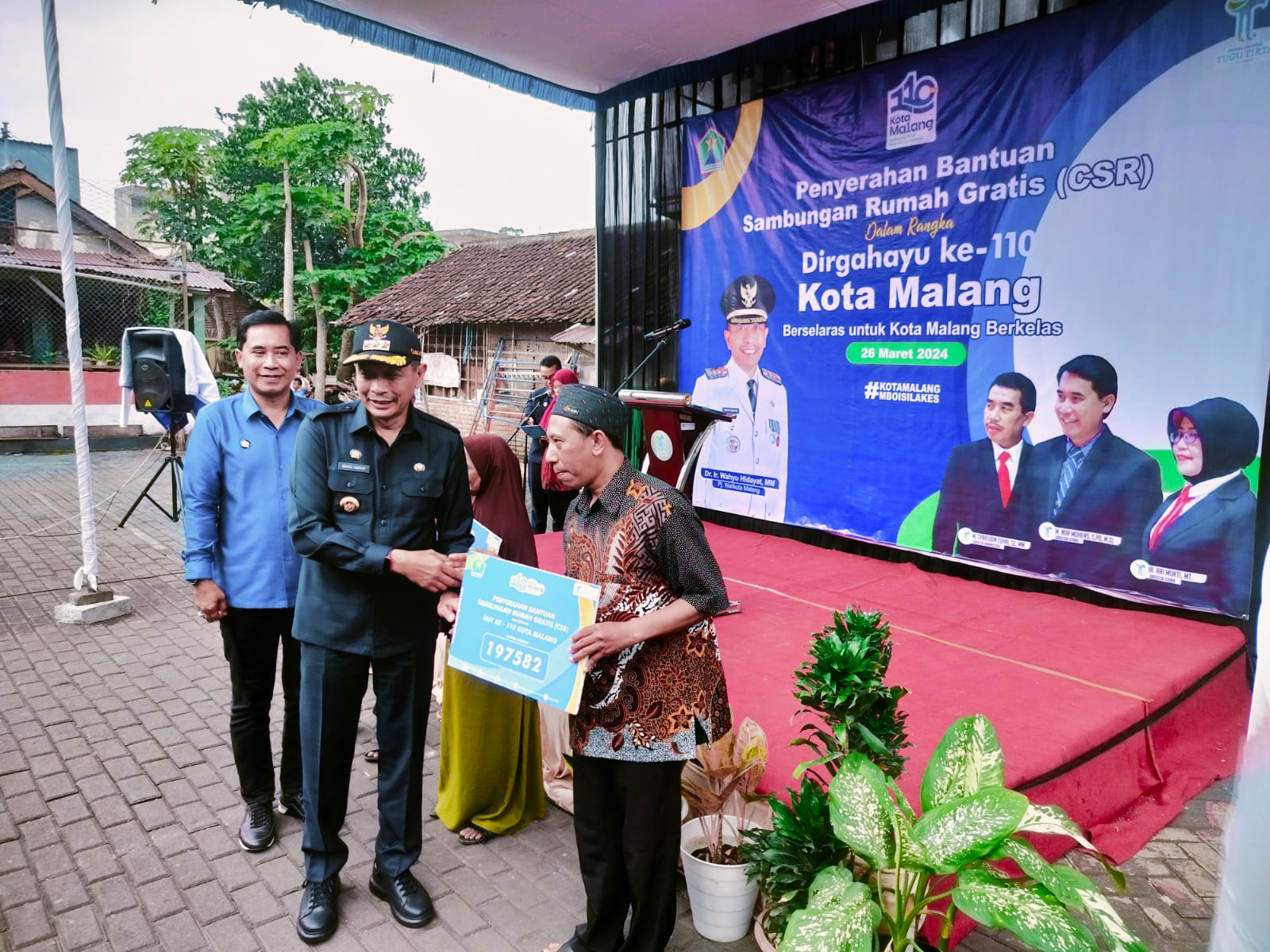 HUT Ke-110 Kota Malang, Pj Wali Kota Wahyu Serahkan CSR Tugu Tirta