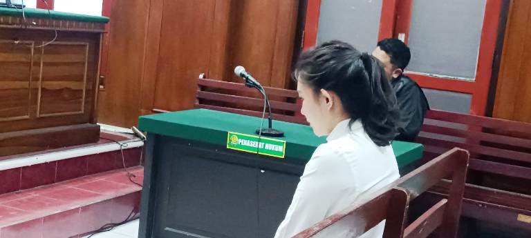 Kasus KDRT Psikis, Selebgram Vinna Natalia Divonis Majelis Hakim PN Surabaya 4 Bulan Penjara