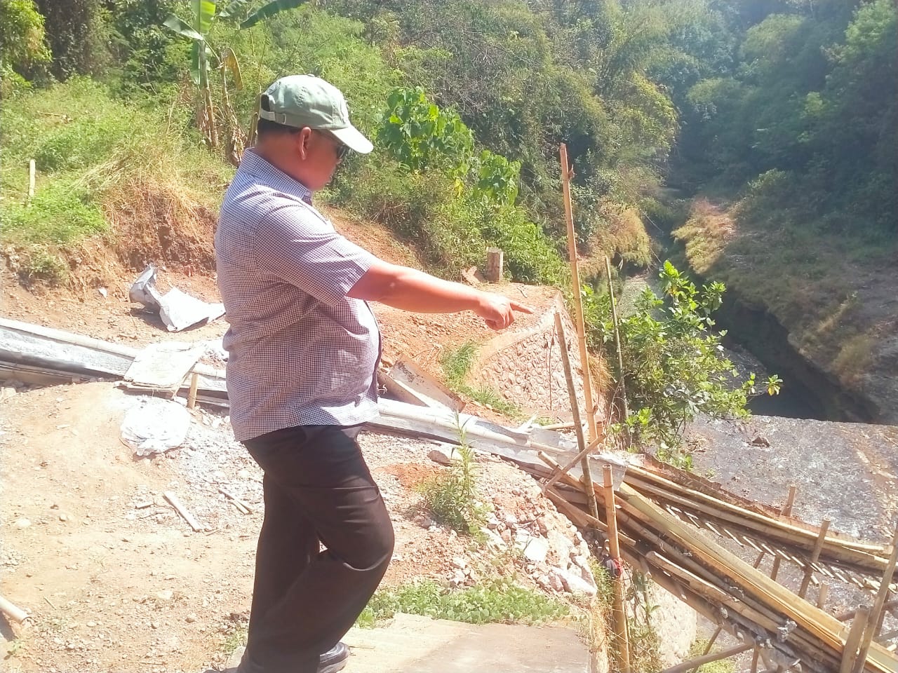 Ketua DPRD Kabupaten Pasuruan Soroti Proyek Rehabilitasi Bendung Dam Irigasi