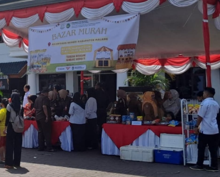 Kendalikan Inflasi, Kejari Kabupaten Malang Gelar Pasar Murah
