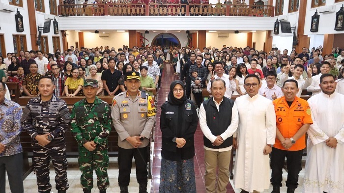 Pastikan Keamanan Natal, Forkopimda Banyuwangi Patroli dan Tinjau Ibadah Malam Natal