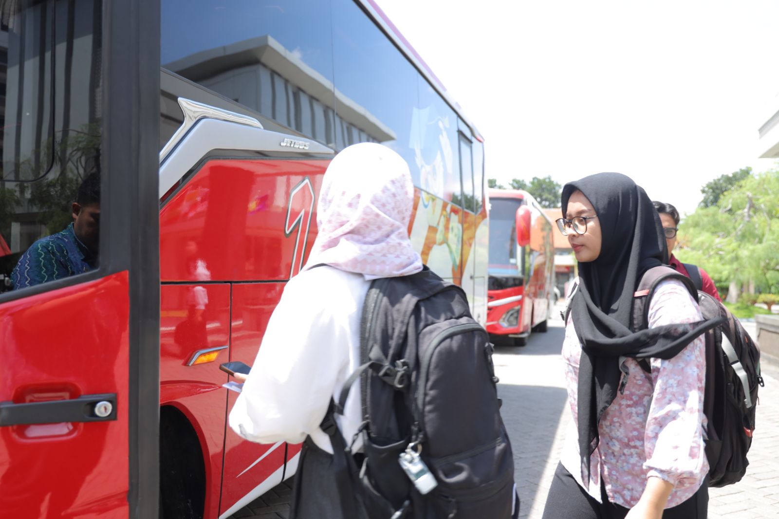 Sambut Idulfitri 2026, Untag Surabaya Fasilitasi Antar Mudik Gratis bagi Mahasiswa dan Warga