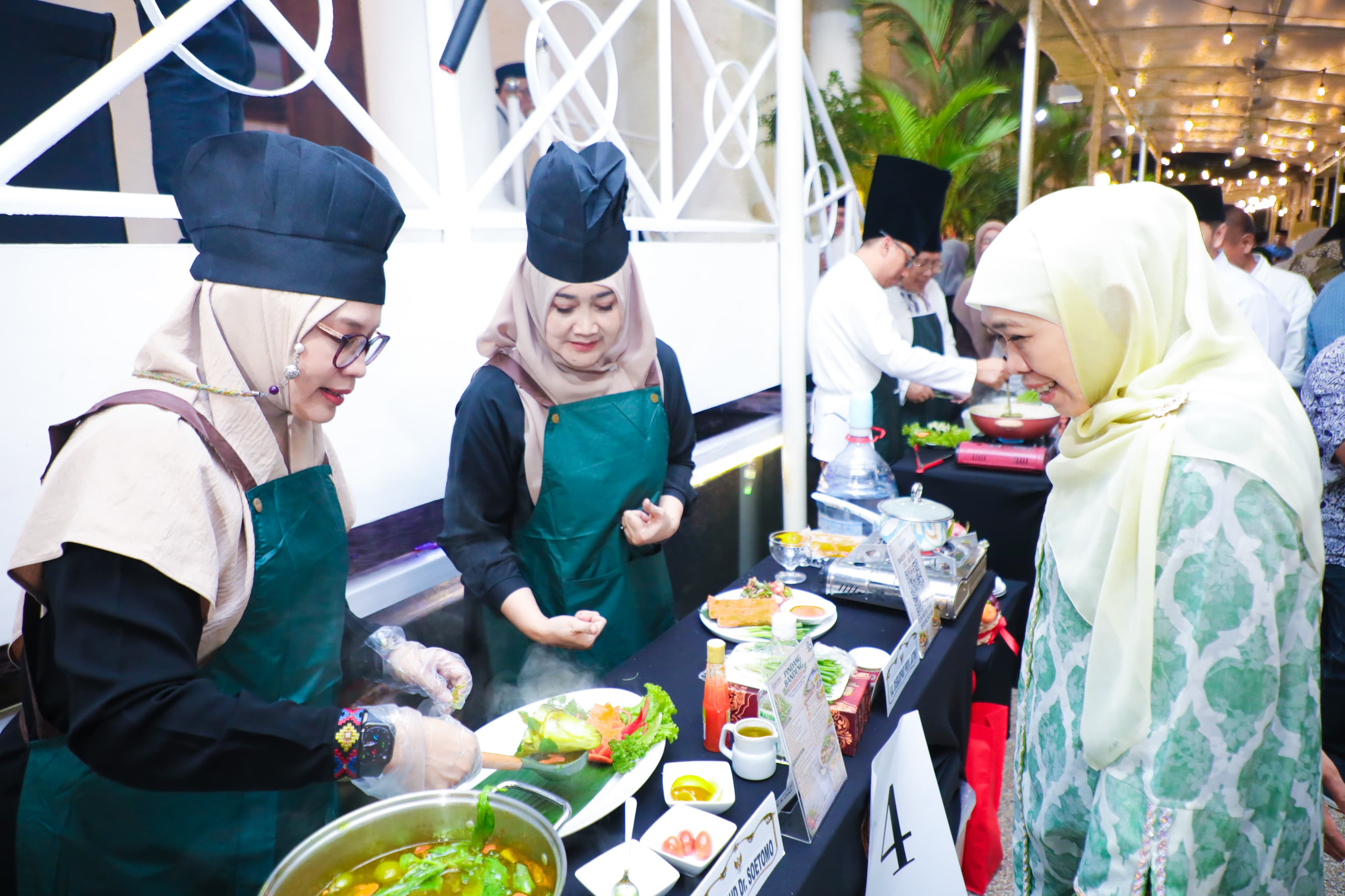 Pemprov Jatim Gelar Lomba Memasak Bandeng di Gedung Negara Grahadi