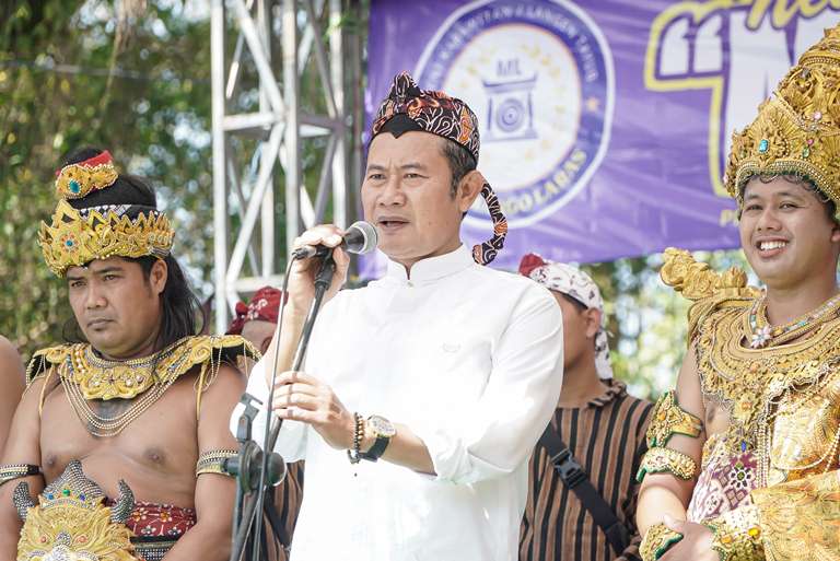 Rawat Budaya Lewat Sedekah Bumi