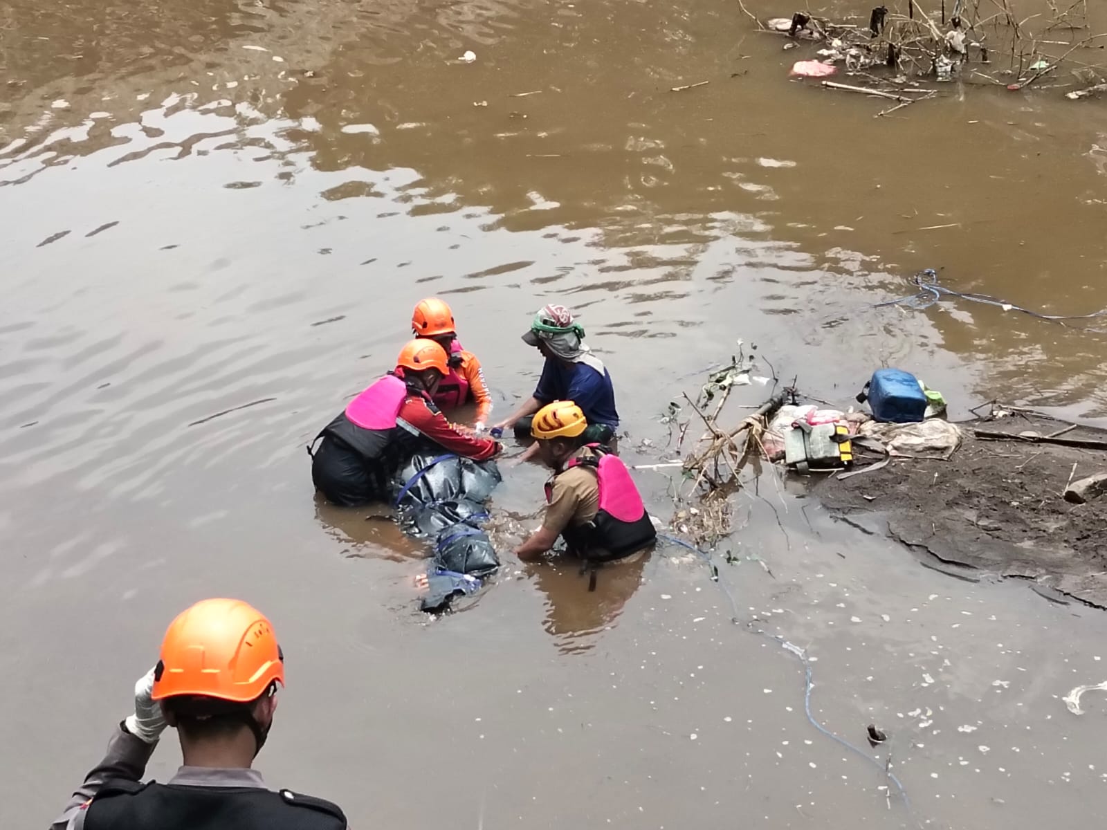 Pemancing Probolinggo Tewas Tersetrum Alat Sendiri