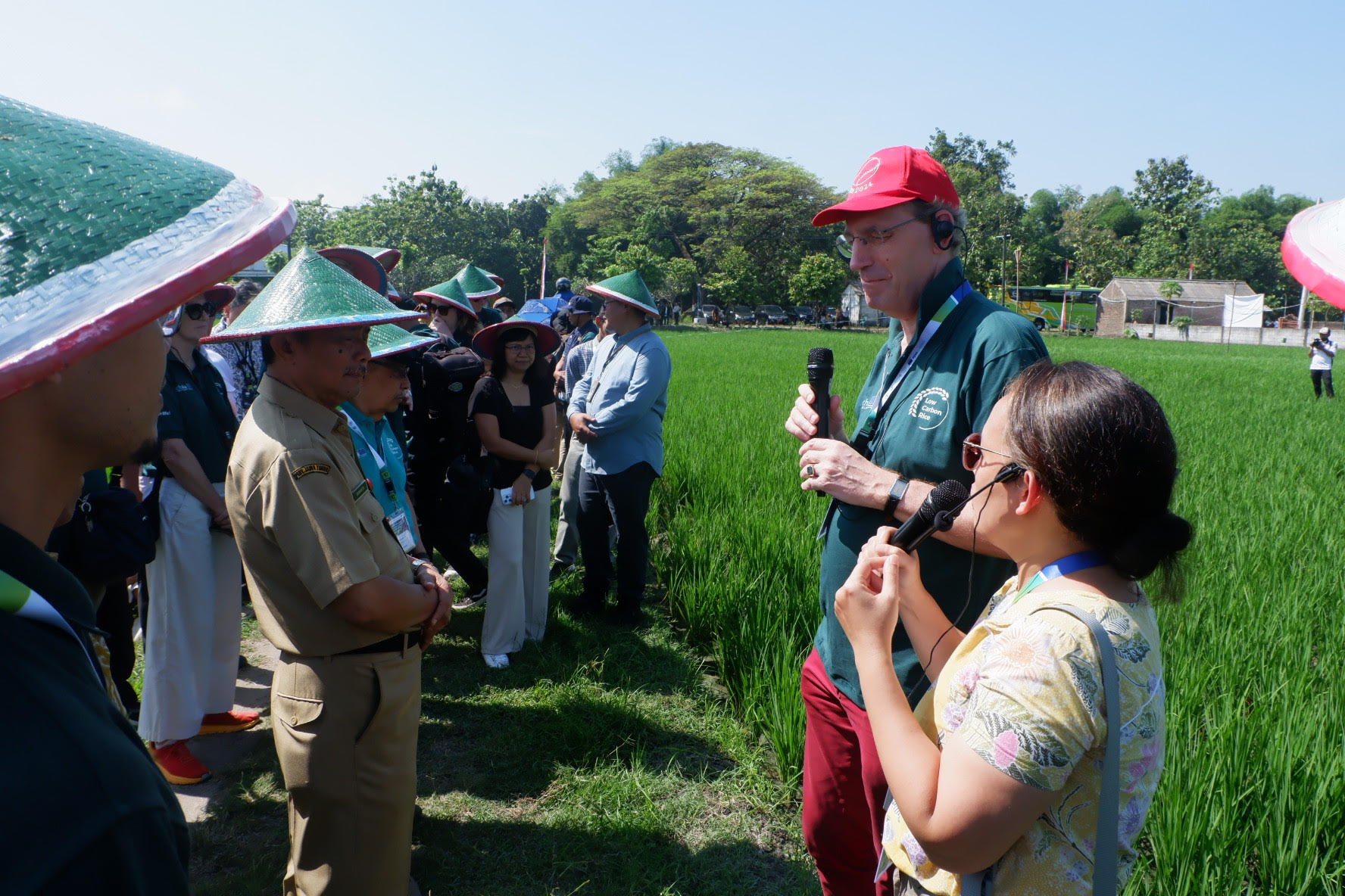 Delegasi Uni Eropa Tinjau Proyek Beras Rendah Karbon