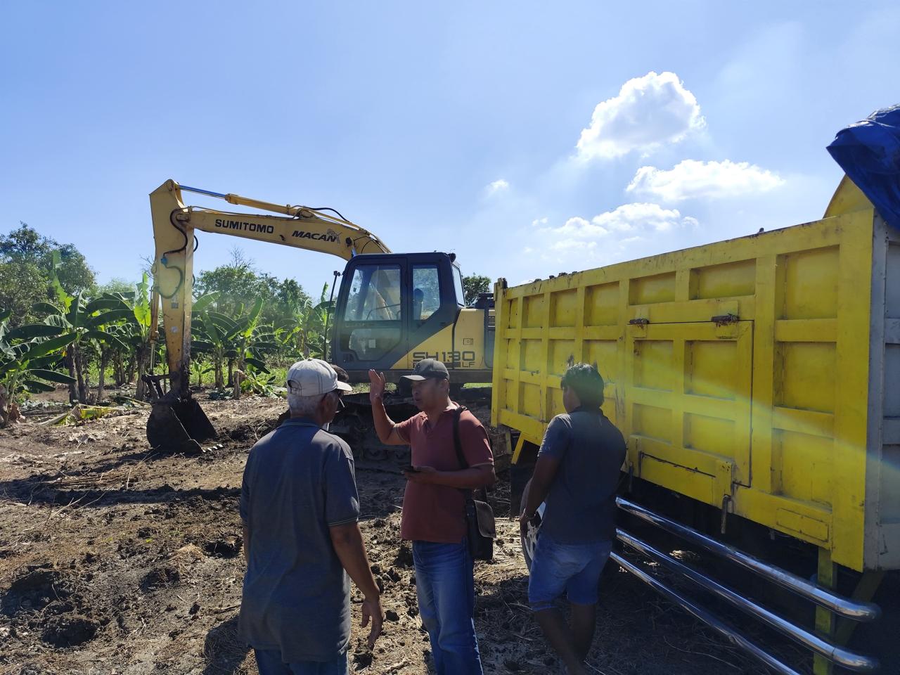 Polres Gresik Amankan Alat Berat dan Truk Tambang Galian C Ilegal di Bungah