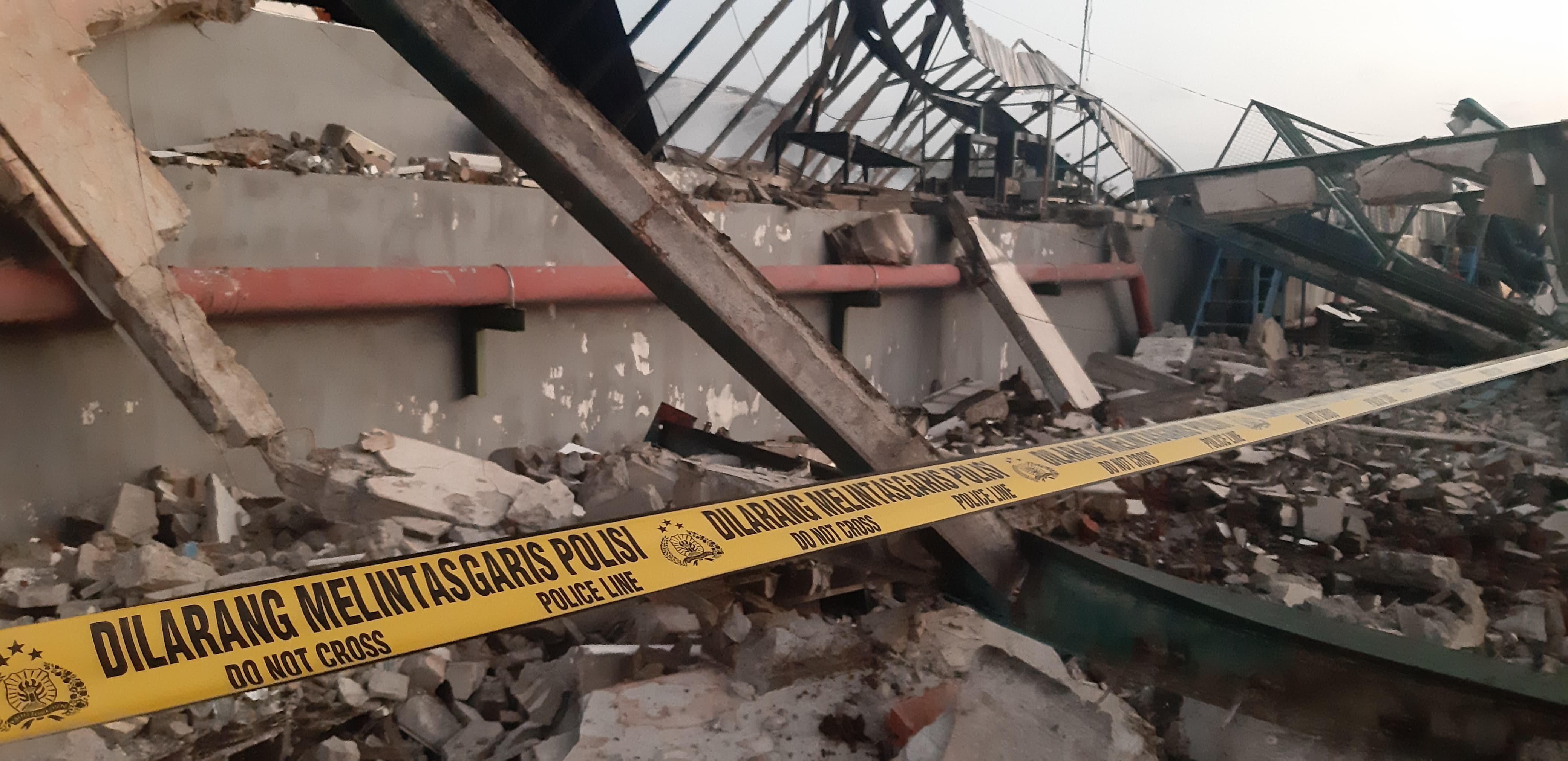 Pabrik Sepatu Terbakar, Kerugian Capai Rp 50 M