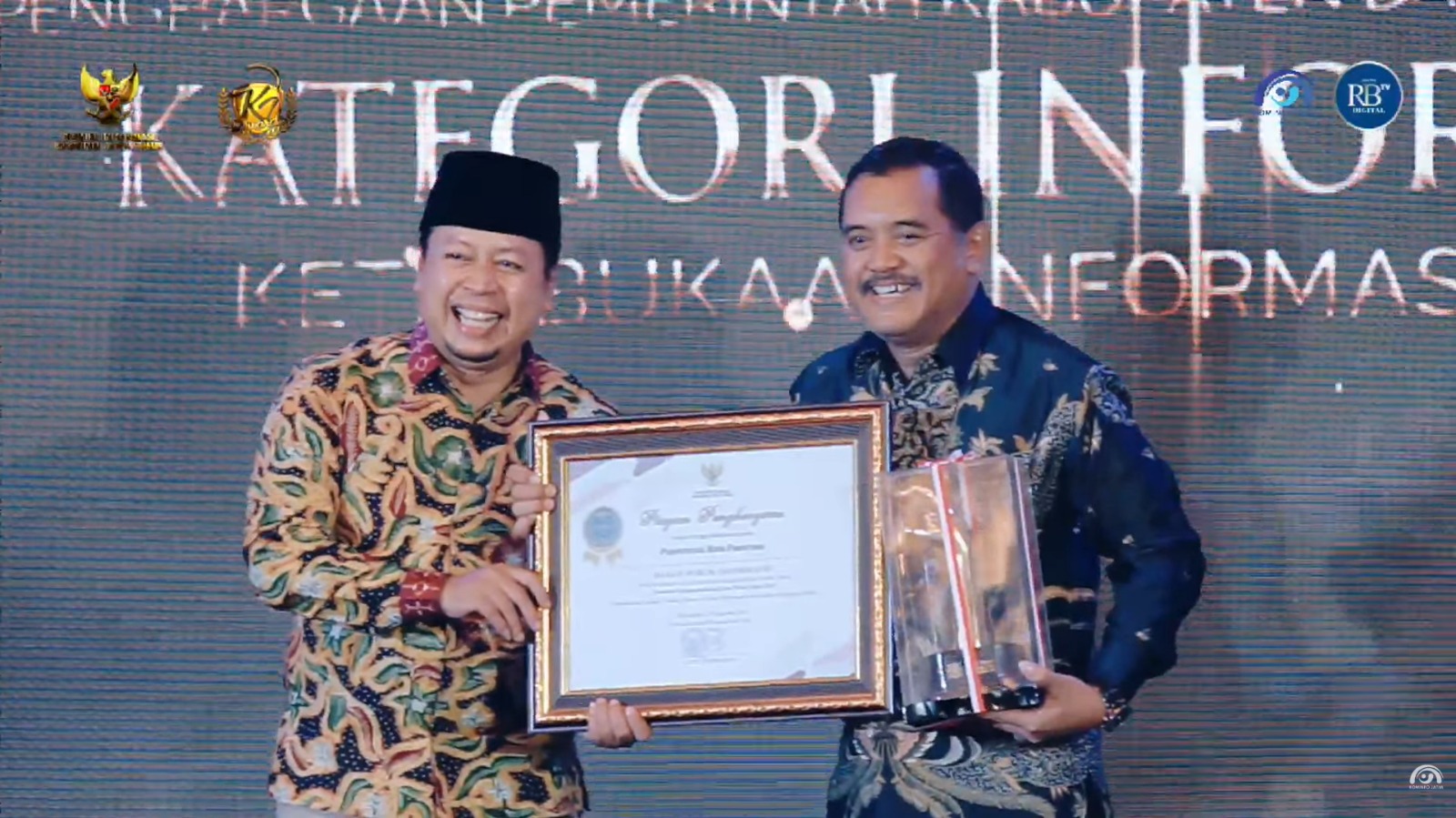 Kali Kedua, Pemkot Pasuruan Sabet Predikat Kota Informatif