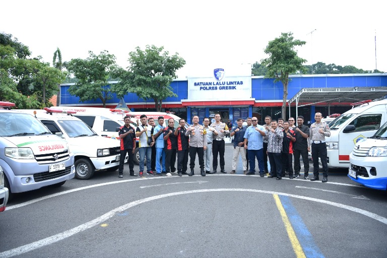 Operasi Keselamatan Semeru 2026 di Gresik Fokus Edukasi Ambulance Road Safety
