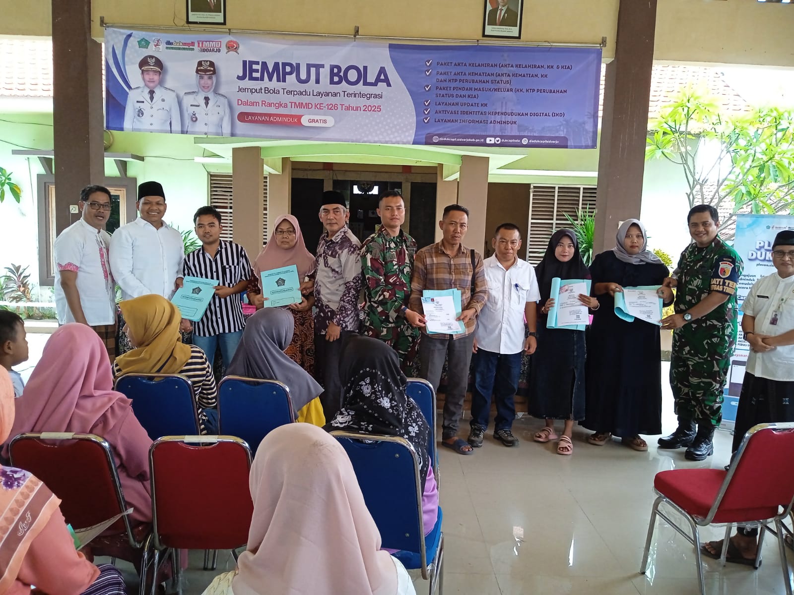 Satgas TMMD Ke-126 Sidoarjo Buka Pelayanan Administrasi Kependudukan di Balai Desa Kedondong