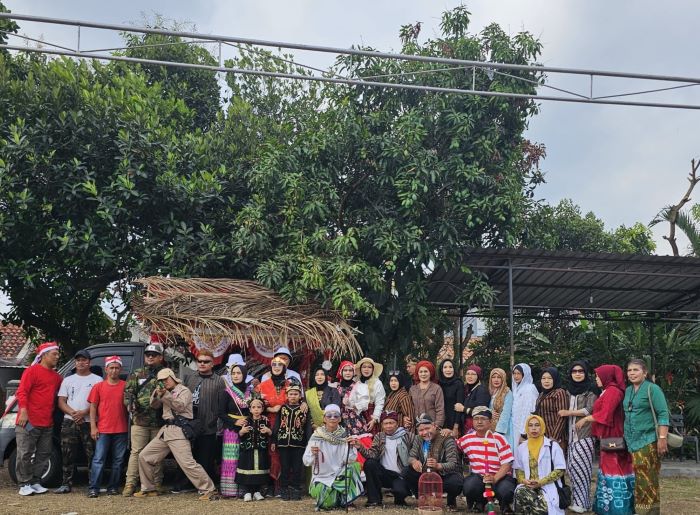 'Jejak Langkah Pahlawan', Teatrikal RW XI di Karnaval Desa Sekarpuro 