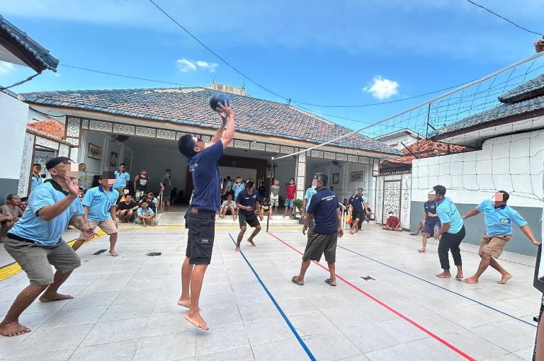 Sambut HBP Ke-62, Rutan Gresik Gelar Lomba Voli Antar Warga Binaan 