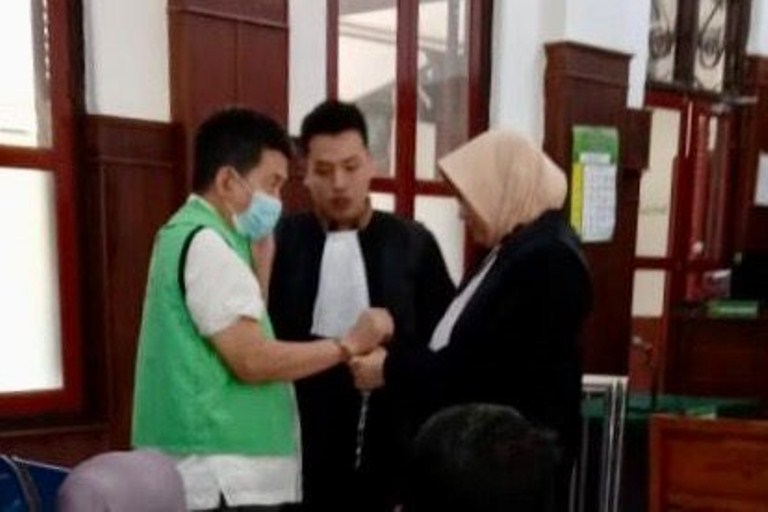 Dewa Judi Surabaya Tan Willyanto Dituntut 2 Tahun Penjara karena Judi Online SBOBET