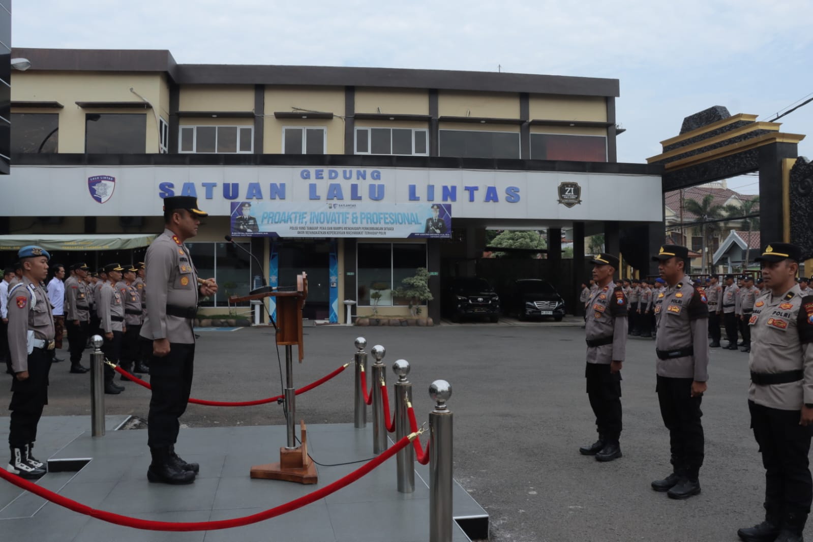 Perkuat Kehadiran Polri di Tengah Masyarakat, Polres Lamongan Kukuhkan Pamapta