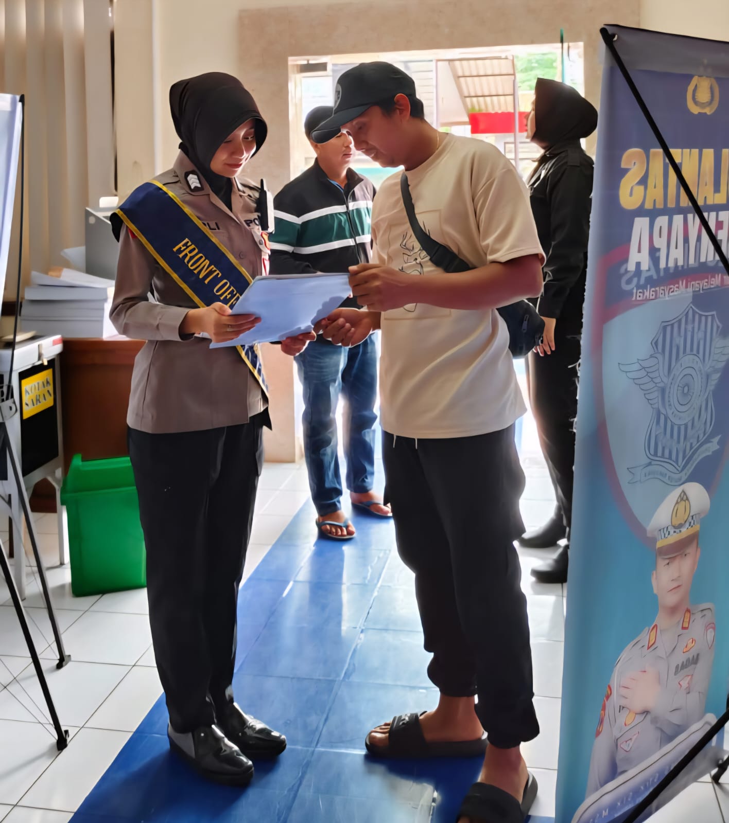 Lebih Dekat dengan Warga, Satlantas Polres Jember Ubah Wajah Samsat Teratai Jadi Lebih Hangat