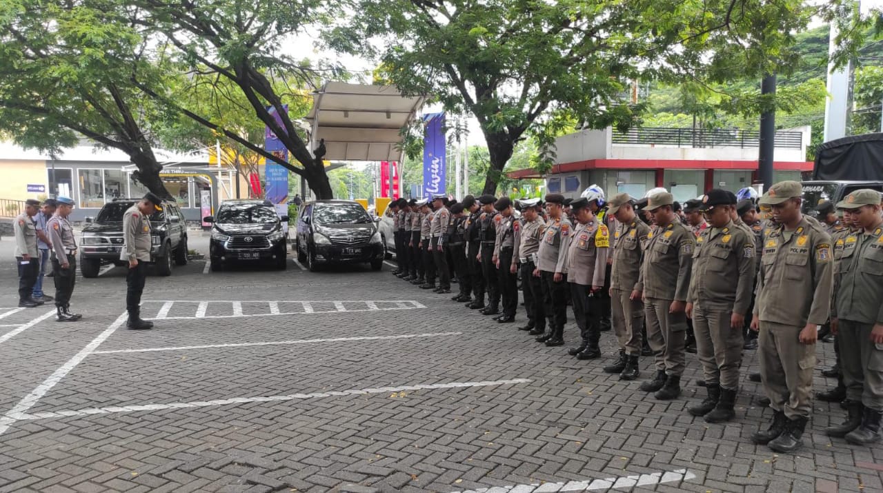 Polsek Gayungan Siap Jaga Keamanan Proliga 2025