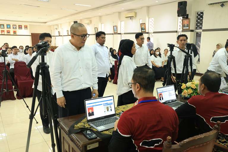 200 Calon Notaris Jatim Ikuti Tes Kompetensi Berbasis CAT