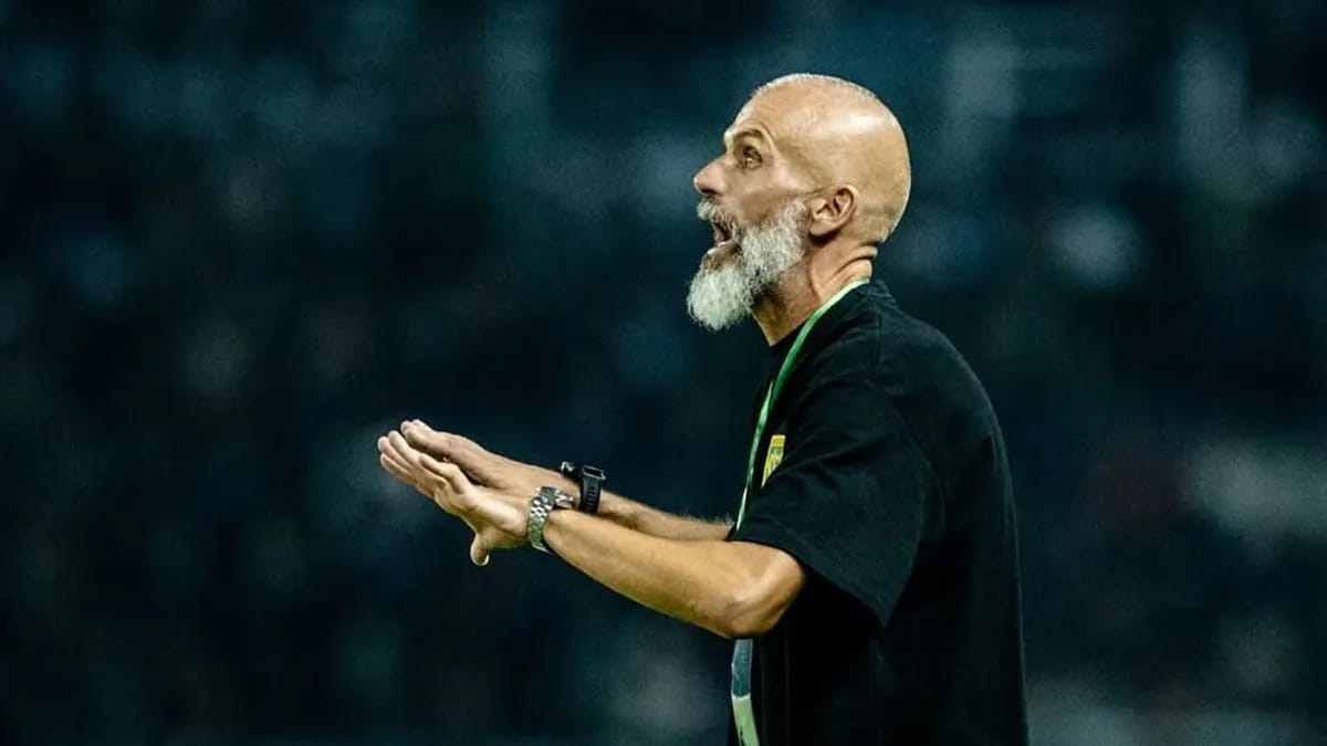 Kalah dari Persib Bandung, Eduardo Apresiasi Daya Juang Persebaya