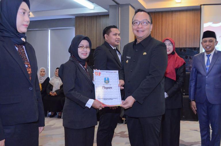 Lulus Pelatihan Kepemimpinan Pengawas, 30 Pegawai Pemkab Gresik Diminta Tingkatkan Pelayanan