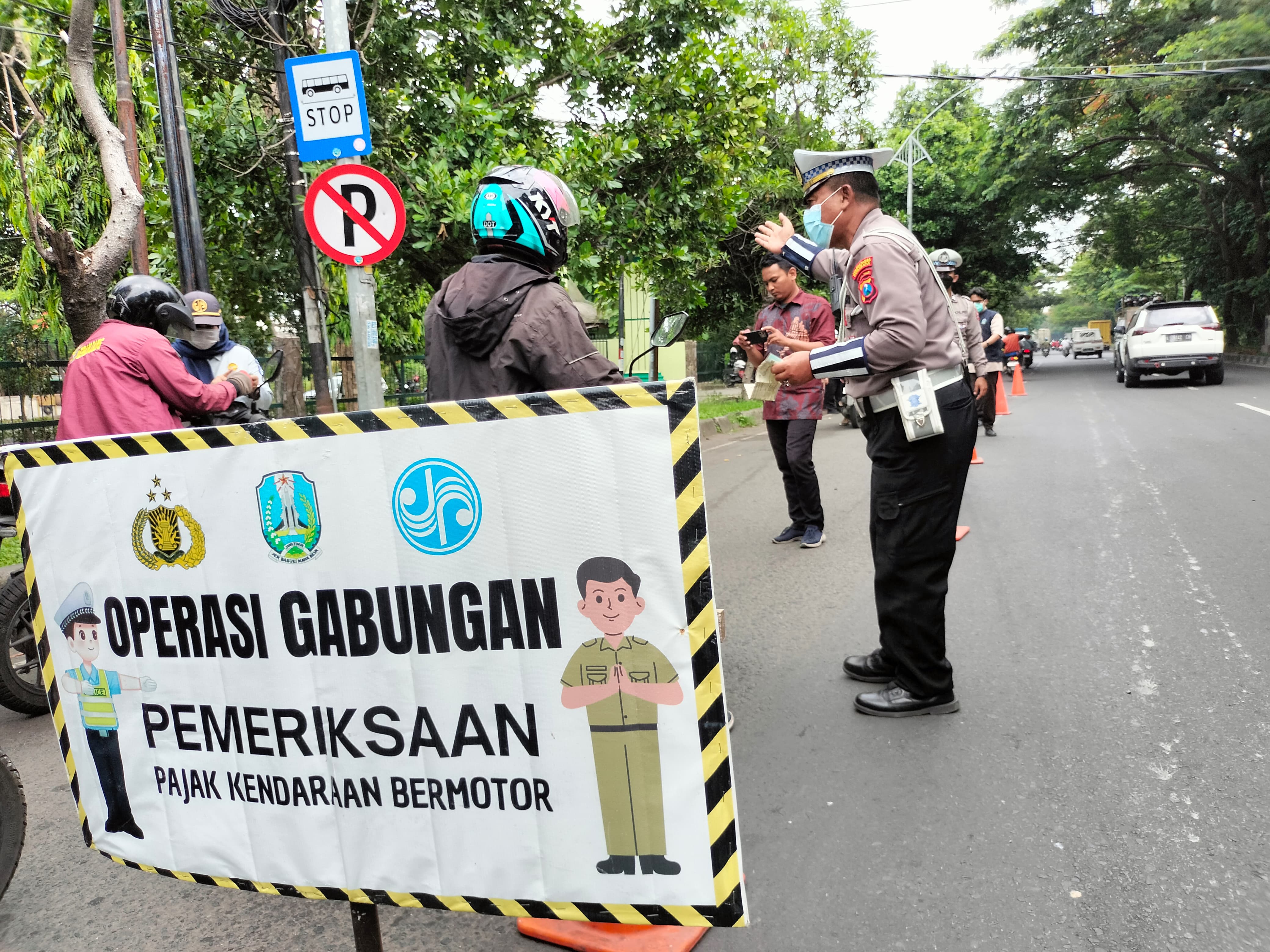 Polsek Tandes Bersama Bapenda dan Jasa Raharja Operasi Gabungan di Margomulyo, Sasar Kendaraan Roda Dua