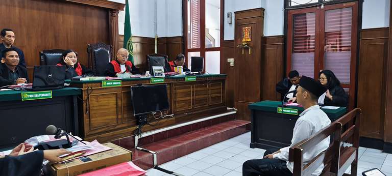 Lulusan SMK Bobol Ratusan Juta dari Akun WNA, Terbongkar dari Facebook