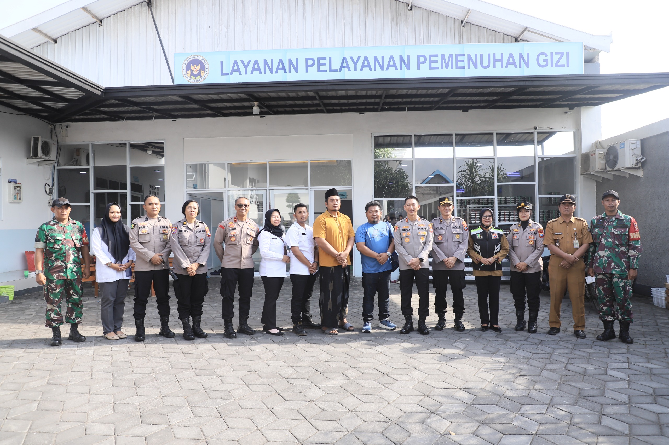 Pastikan Kelayakan dan Keamanan Konsumsi, Kapolres Kediri Kota Tinjau SPPG Yayasan Usaha Mandiri Sejahtera