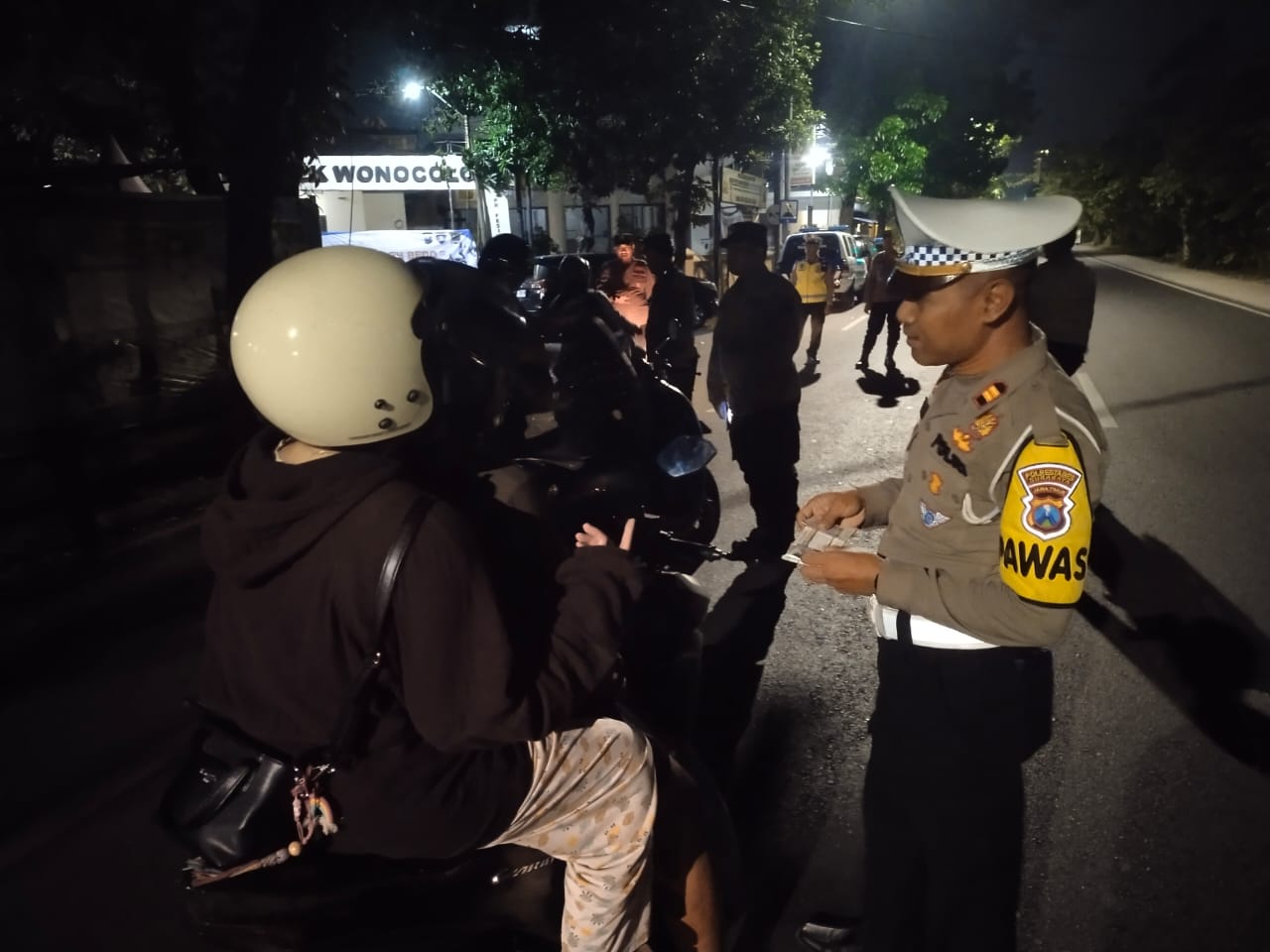 Operasi Gabungan di Jemursari Antisipasi Balap Liar, Polisi Tindak dan Amankan Kendaraan