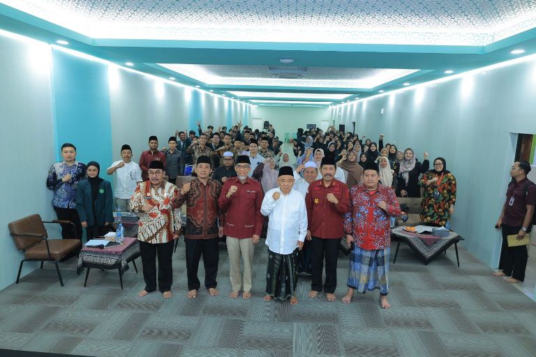 DJKI dan Kanwil Kemenkum Jatim Tandatangani MoU Perlindungan KI dengan Ponpes Amanatul Ummah