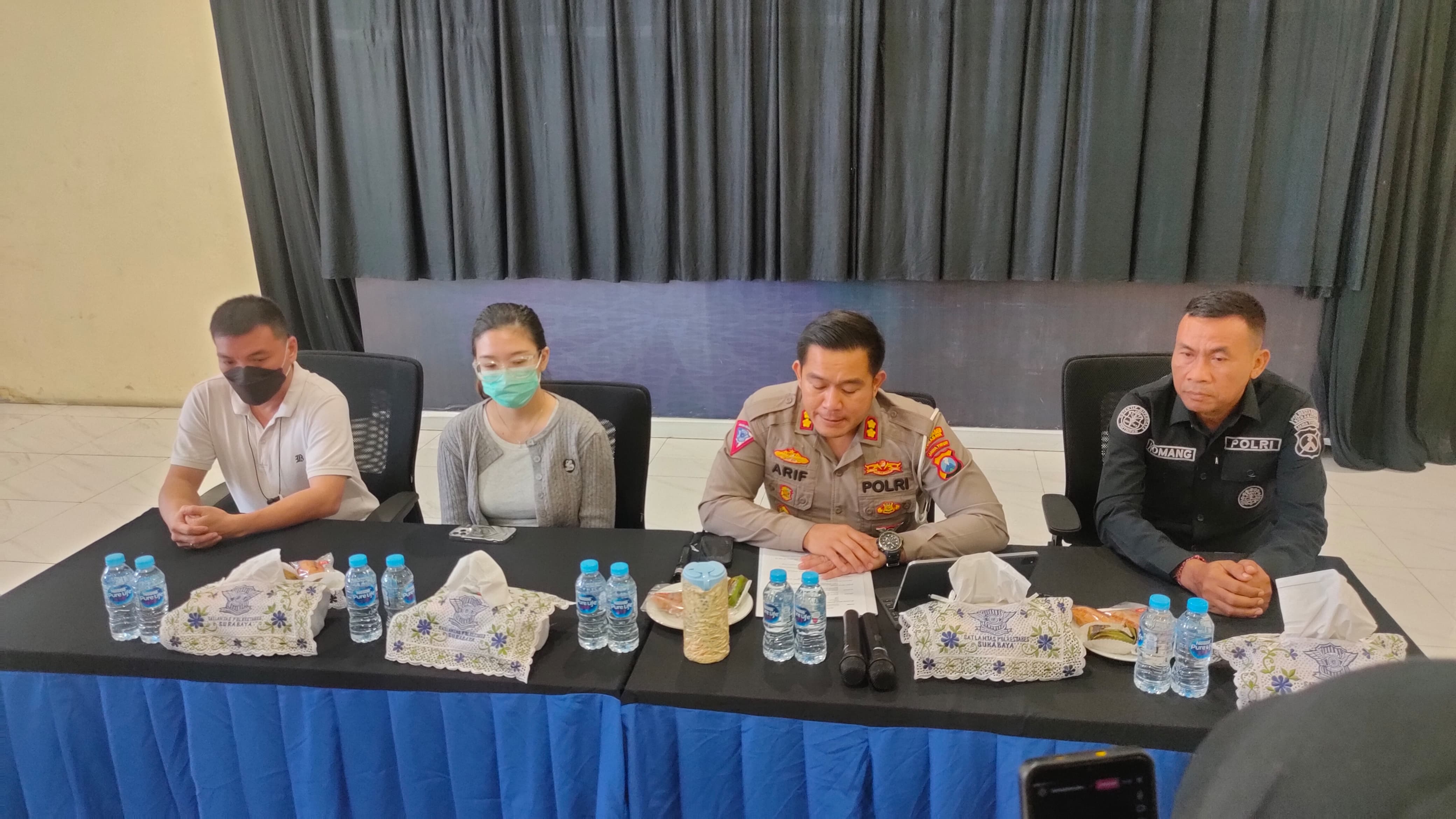 Satlantas Polrestabes Surabaya Tangani Kasus Kecelakaan di Embong Malang