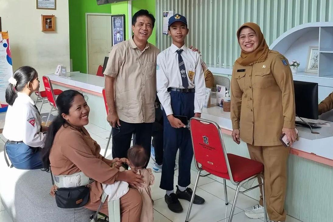Birokrasi SPMB SMA/SMK Dinilai Bebani Warga Miskin, Data Pemkot dan Pemprov Jatim Belum Sinkron