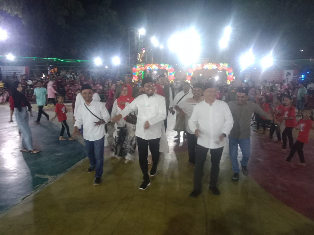 Banteng Keren Madura Gelar Tari Flashmob Bulan Bung Karno Bersama Bupati 