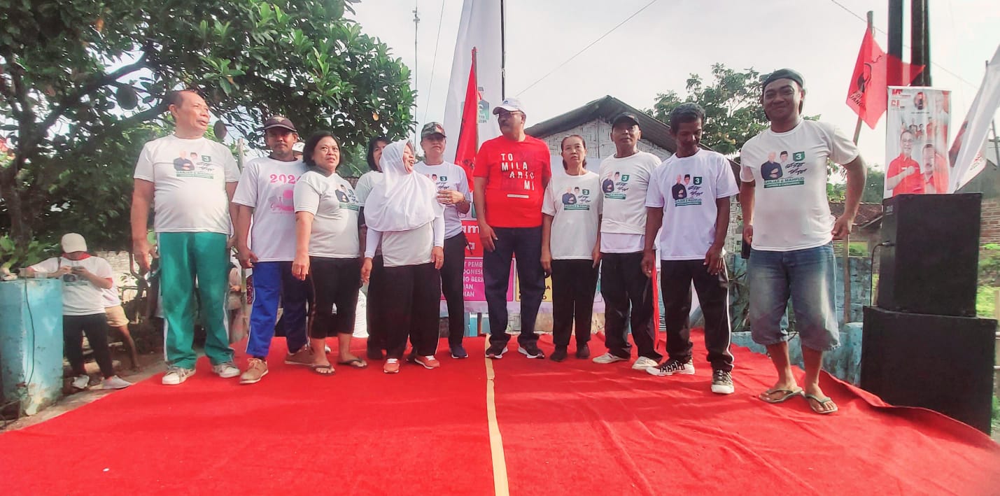 Timses Capres Ganjar -Mahfud Senam Bersama Warga Sidorejo