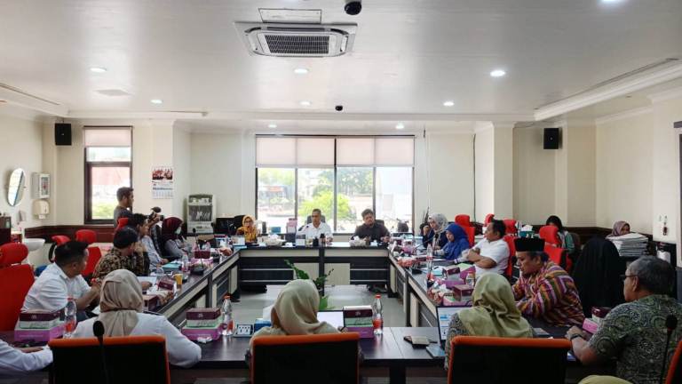 Gandeng Pemkot dan BPJS, DPRD Surabaya Ingin Pastikan Warga Mendapatkan Akses Layanan Kesehatan yang Layak 