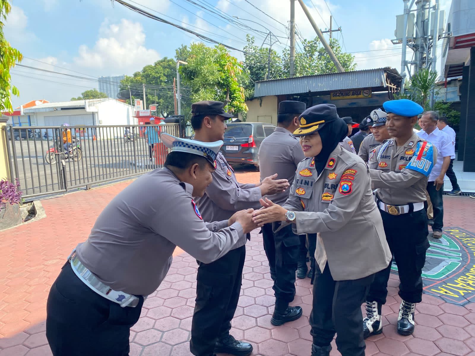 Polsek Karangpilang Gelar Halalbihalal, Pererat Silaturahmi Antar Anggota