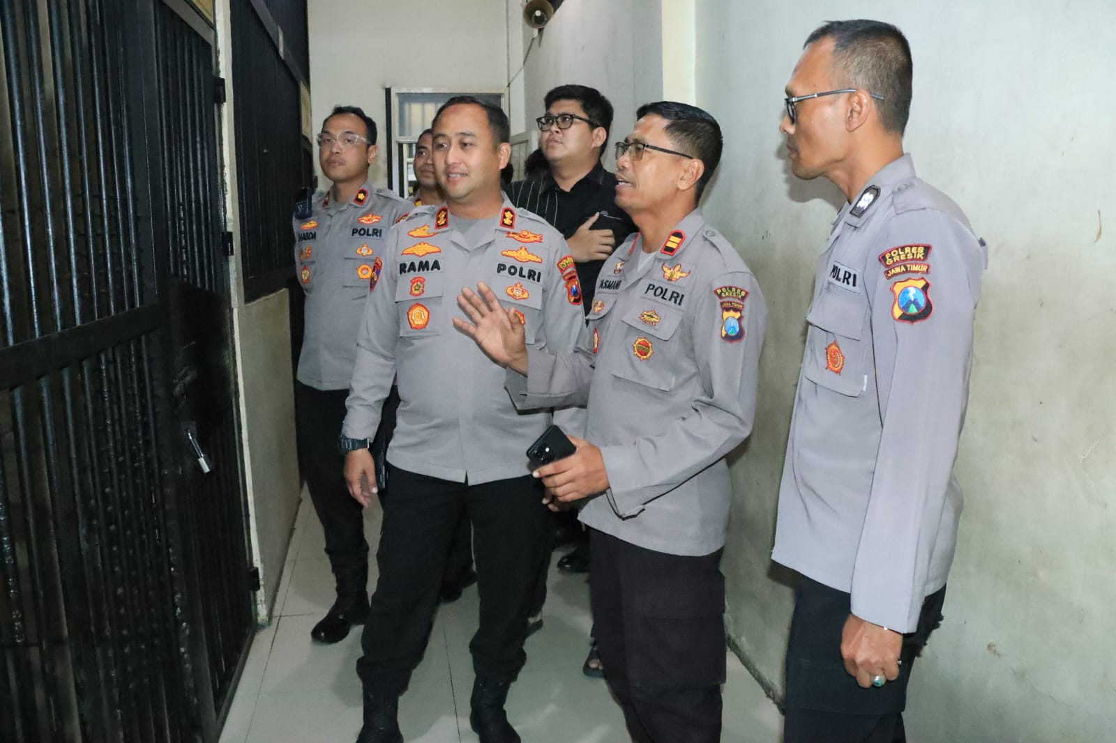 Kapolres Gresik Cek Mako dan Rutan, Sapa Warga Binaan