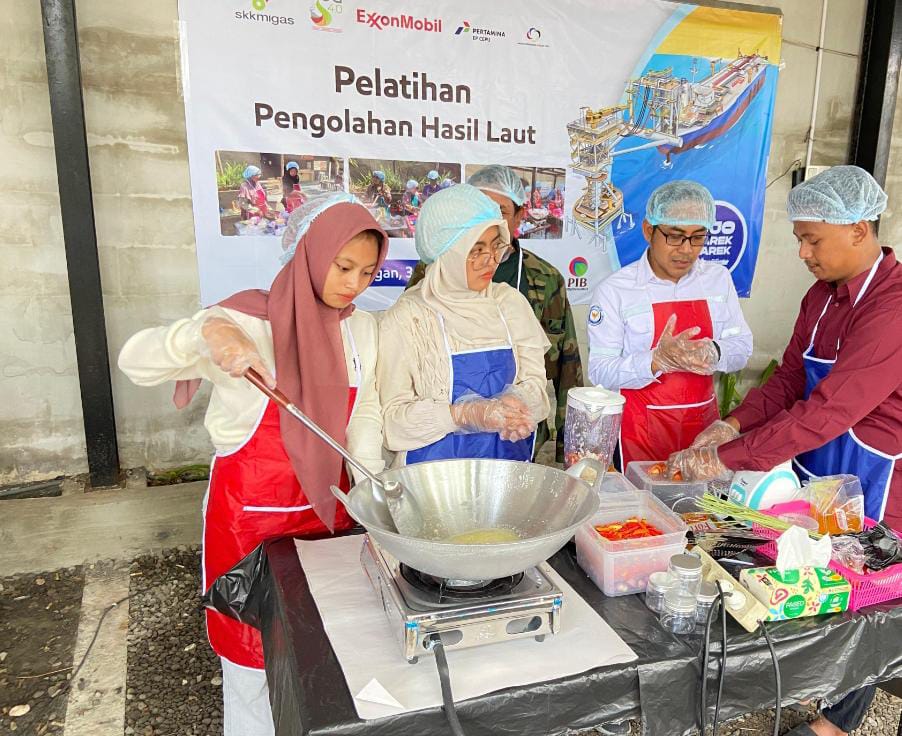 Berdayakan Istri Nelayan, EMCL Kembangkan Produk Unggulan Pesisir Sambal Pantura