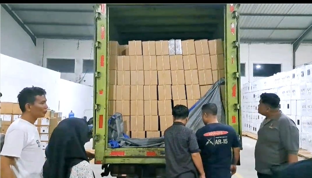 H-30 Pilkada Serentak, KPU Jember Terima Logistik Surat Suara 