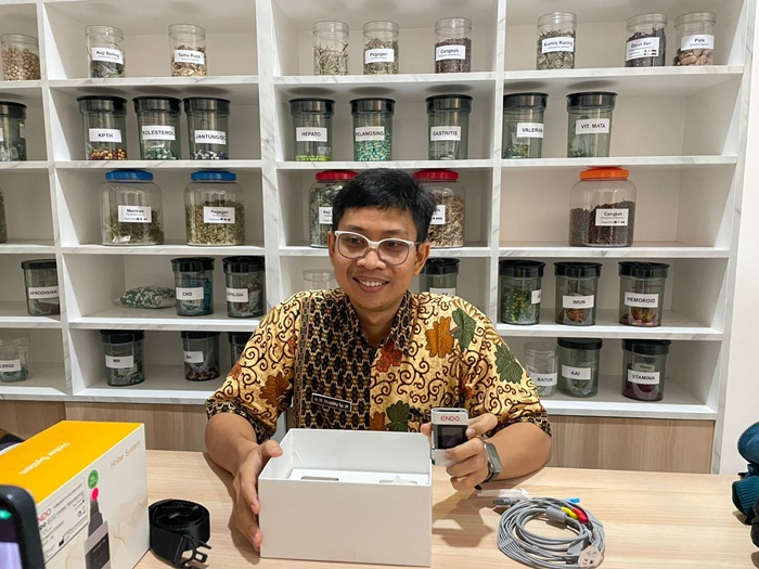 Holter ECG Monitoring RSDS Magetan Deteksi Pasien Jantung 24 Jam