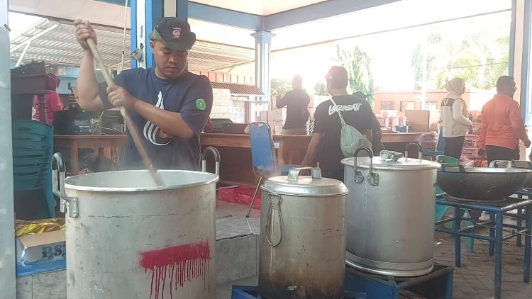 Pemkab Situbondo Mendirikan Dapur Umum untuk Korban Gempa Bumi