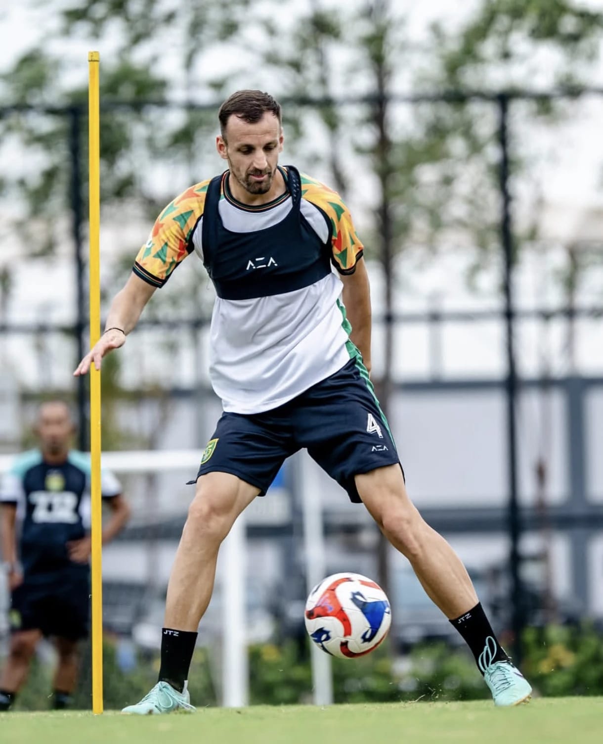 Suporter Persebaya Kritik Penampilan Dime Dimov, Ini kata Uston Nawawi 