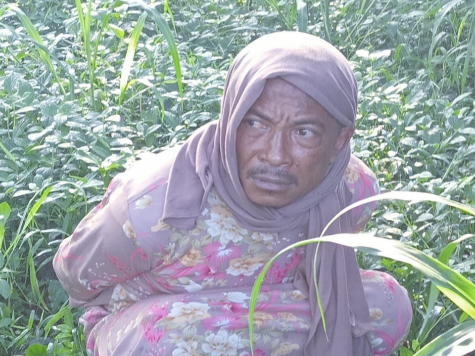 Sembunyi di Sawah, Pengedar Sabu Pakai Daster Dibekuk Satreskoba Polres Pasuruan