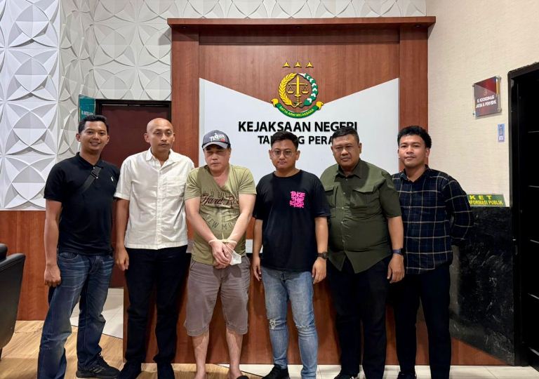 Buron 4 Tahun, Terdakwa Penggelapan Welly Tanubrata Diringkus Kejari di Restoran