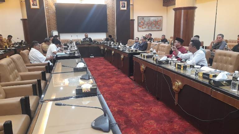 Warga Puncu Kediri Adukan Kerusakan Lingkungan Dampak Tambang Pasir PT EPAS