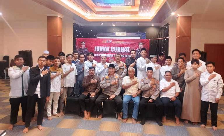 Jumat Curhat Polres Pelabuhan Tanjung Perak Ajak Mahasiswa Jadi Polisi bagi Diri Sendiri