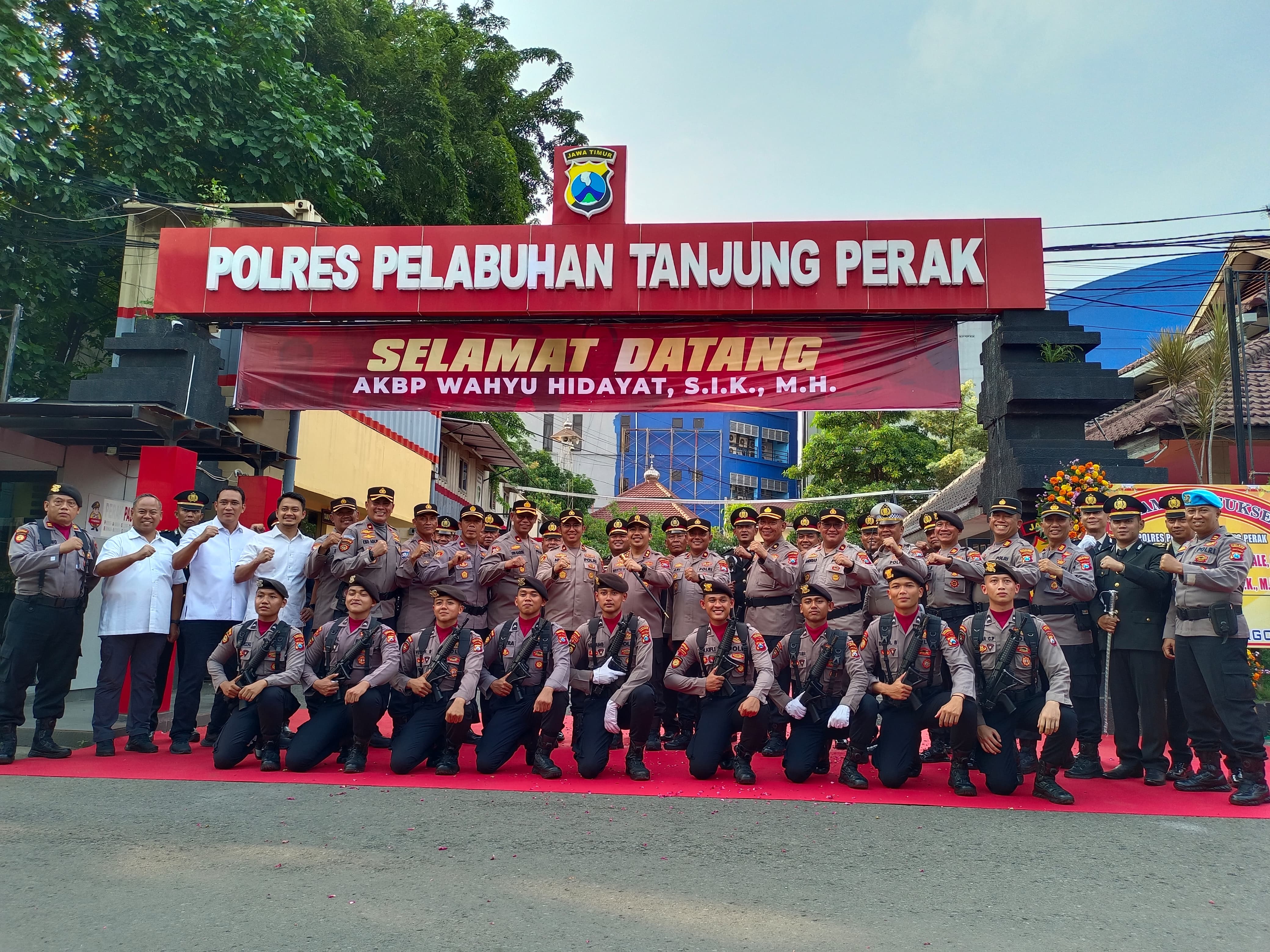 Kapolres Pelabuhan Tanjung Perak AKBP Wahyu Hidayat Ucapkan Selamat Hari Jadi Kota Surabaya ke-732