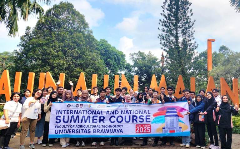 Ratusan Mahasiswa dari 5 Negara Serbu UB, Ikuti Summer Course Kenali Budaya hingga Industri Pangan