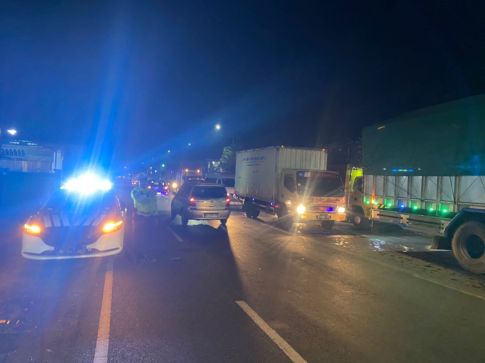 Pembangunan Jembatan Jagalan, Satlantas Polres Lumajang Alihkan Arus Lalu Lintas di Klakah