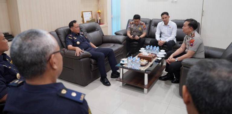 Kapolres Bojonegoro Perkuat Sinergi dengan Bea Cukai untuk Kamtibmas